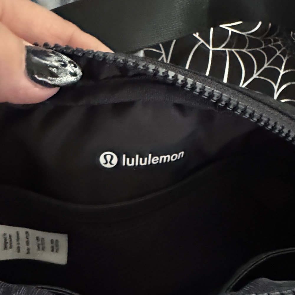 lululemon athletica Black Belt Bag - Picture 6 of 9
